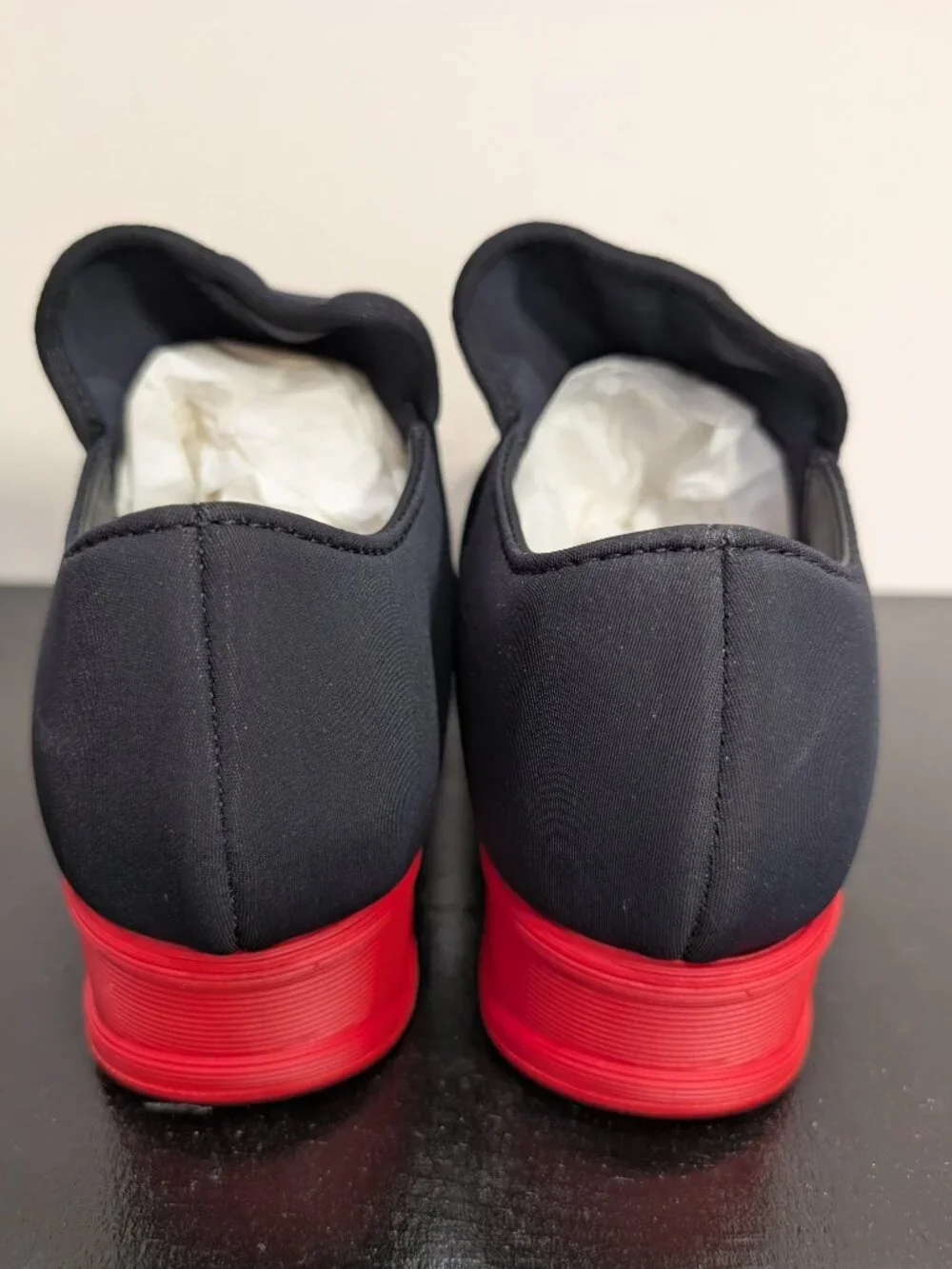 NEW iRi WES Black Red Neoprene Low Top Platform Sneaker, Women Size 8/EU 38